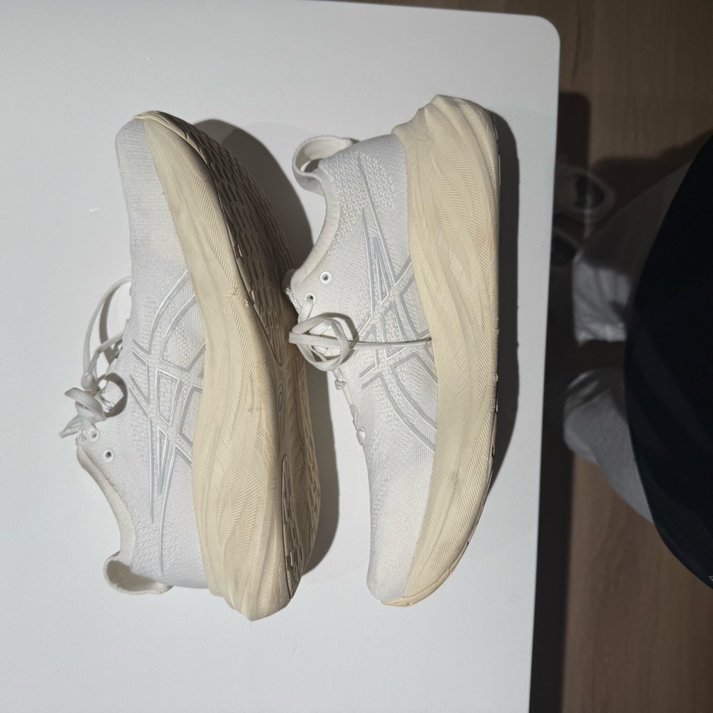 ASICS Gel Nimbus Sneaker